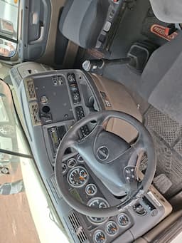 FREIGHTLINER Cascadia — foto 7