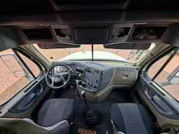FREIGHTLINER Cascadia — foto 8