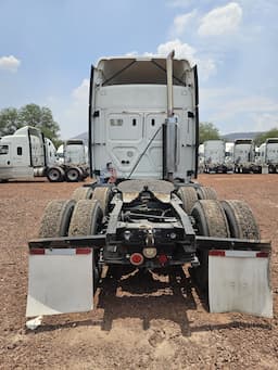 FREIGHTLINER Cascadia — foto 17